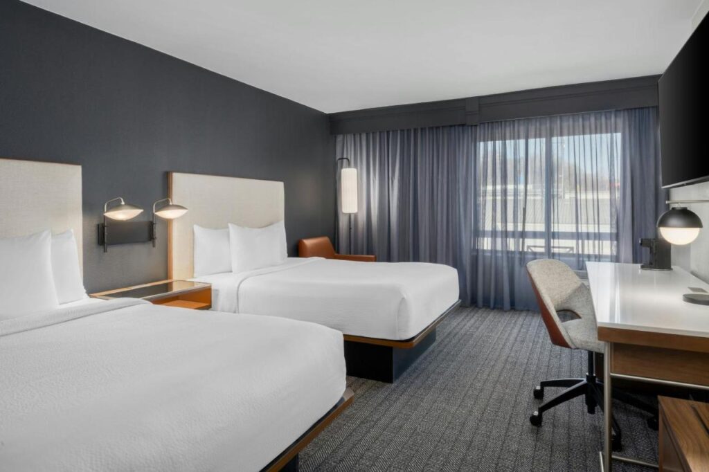 Courtyard by Marriott Chattanooga Downtown - Image 4