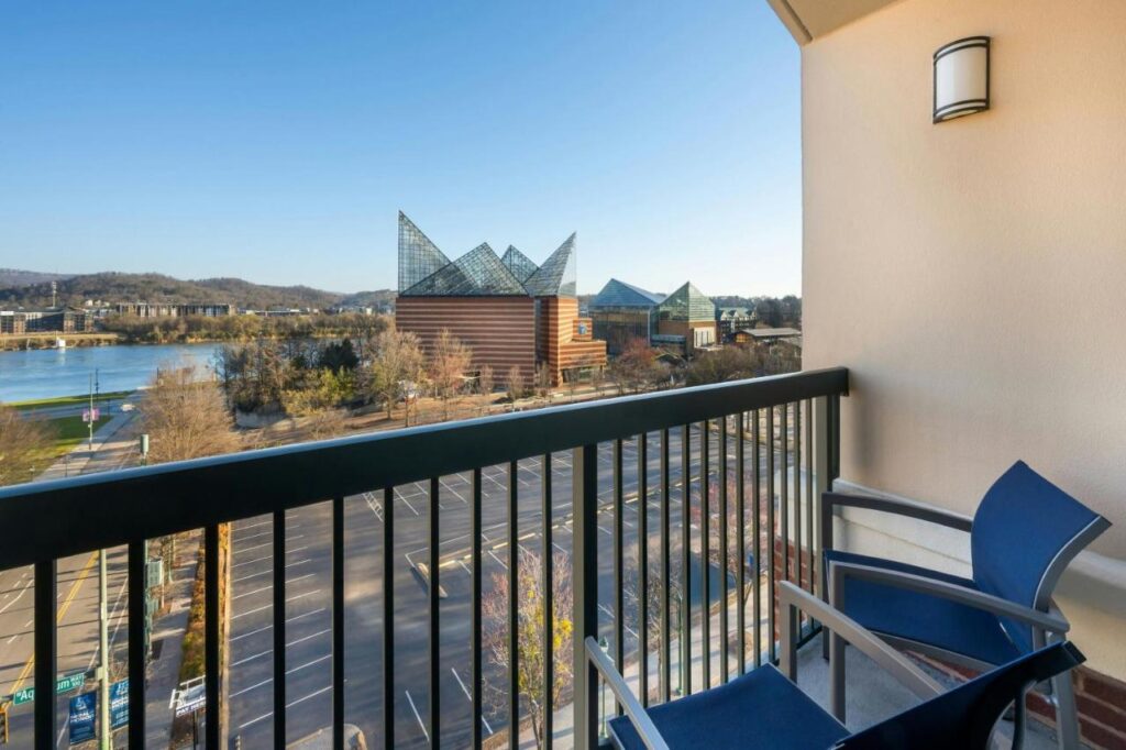 Courtyard by Marriott Chattanooga Downtown - Image 6