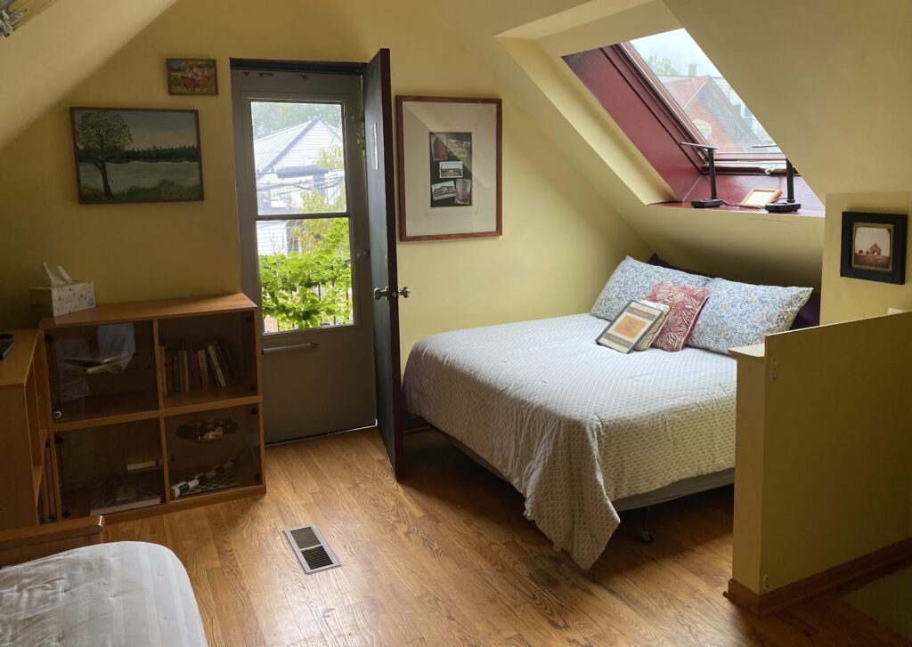 Ray's Bucktown Bed and Breakfast - Image 6