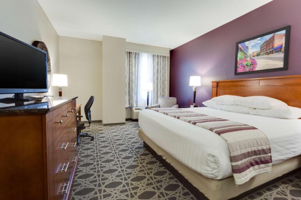 Drury Inn & Suites Middletown Franklin - Image 4