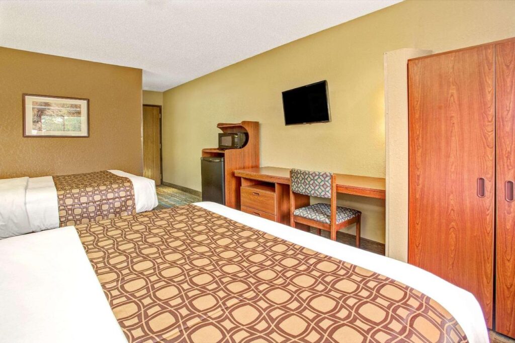 Microtel Inn & Suites by Wyndham Mason - Image 6
