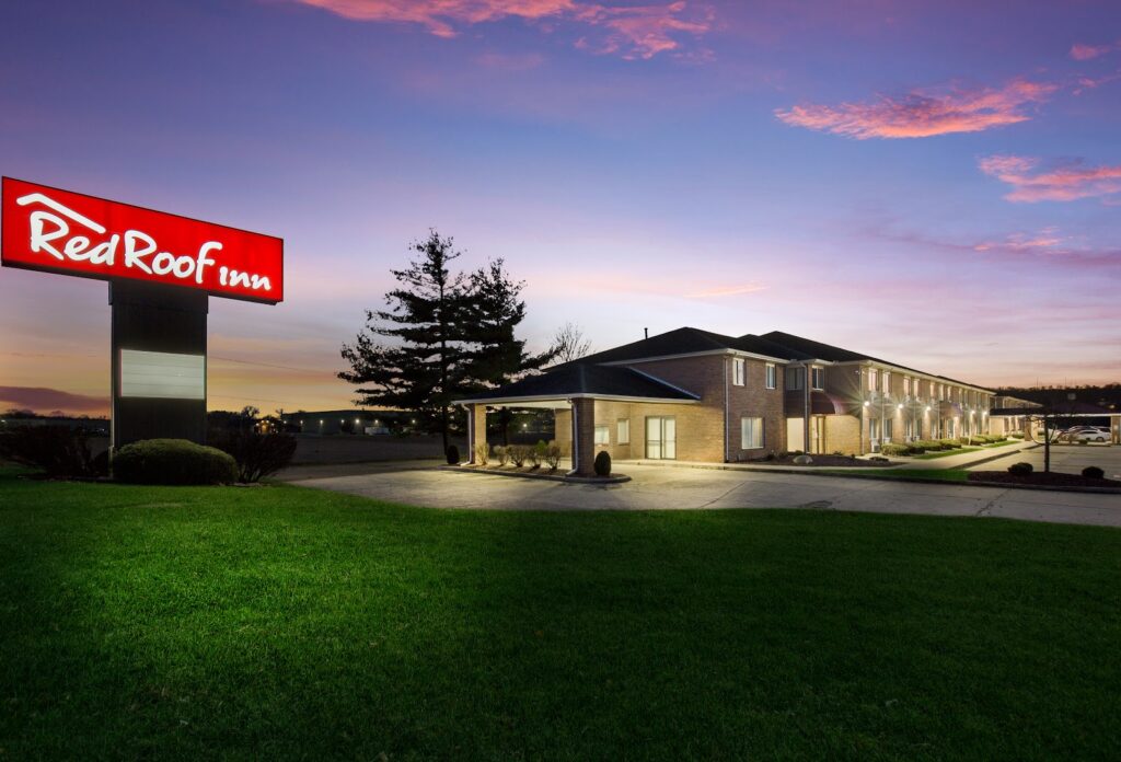 Red Roof Inn Lawrenceburg - Image 5