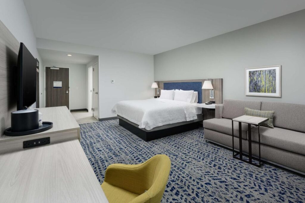 Hampton Inn by Hilton Ashland City, Tn - Image 4