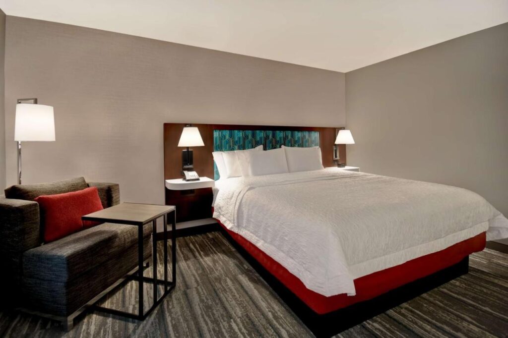 Hampton Inn Pleasant View - Image 2