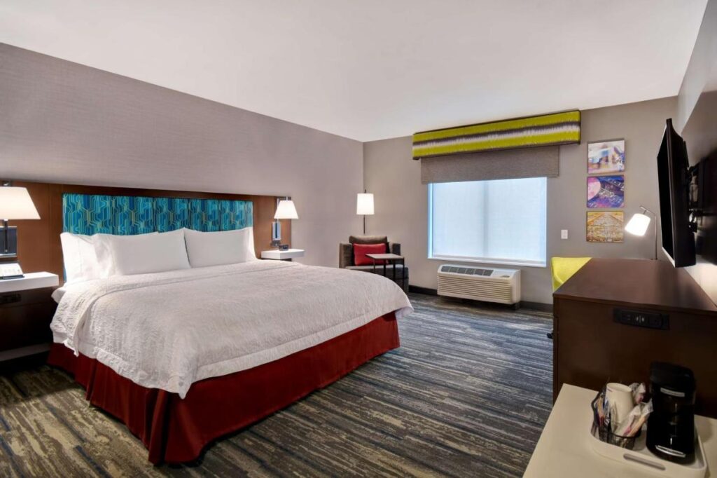 Hampton Inn Pleasant View - Image 4