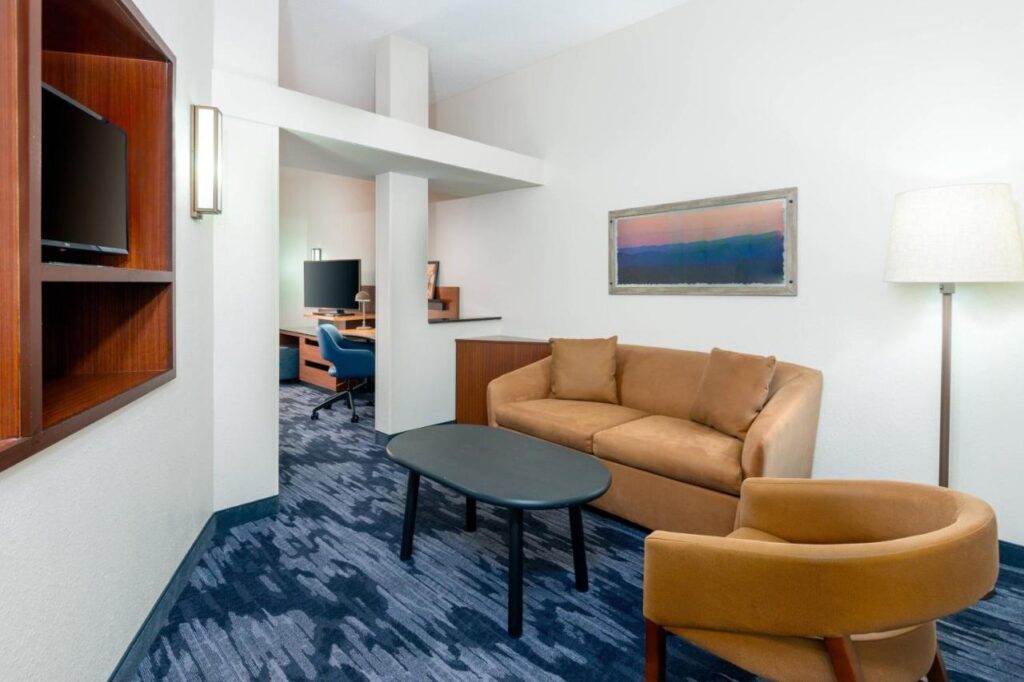 Fairfield Inn and Suites by Marriott Clearwater - Image 2