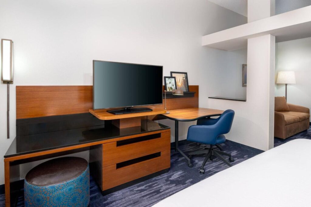 Fairfield Inn and Suites by Marriott Clearwater - Image 4