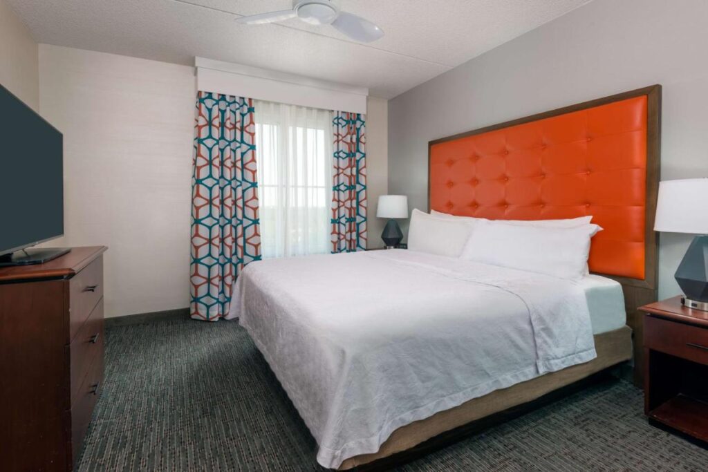 Homewood Suites by Hilton Cleveland-Beachwood - Image 4