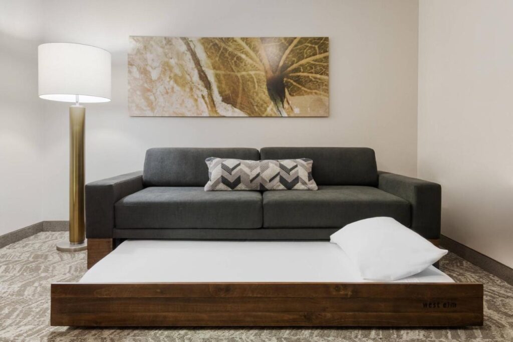 SpringHill Suites by Marriott Cleveland Solon - Image 6