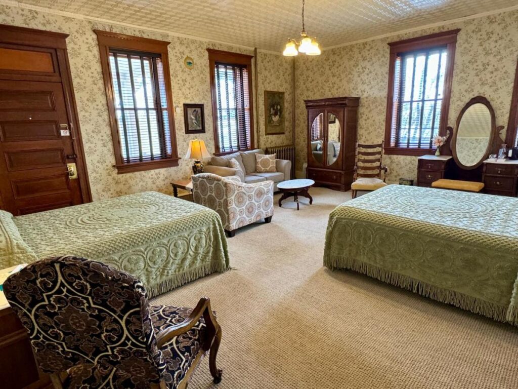Cripple Creek Hospitality House - Image 2