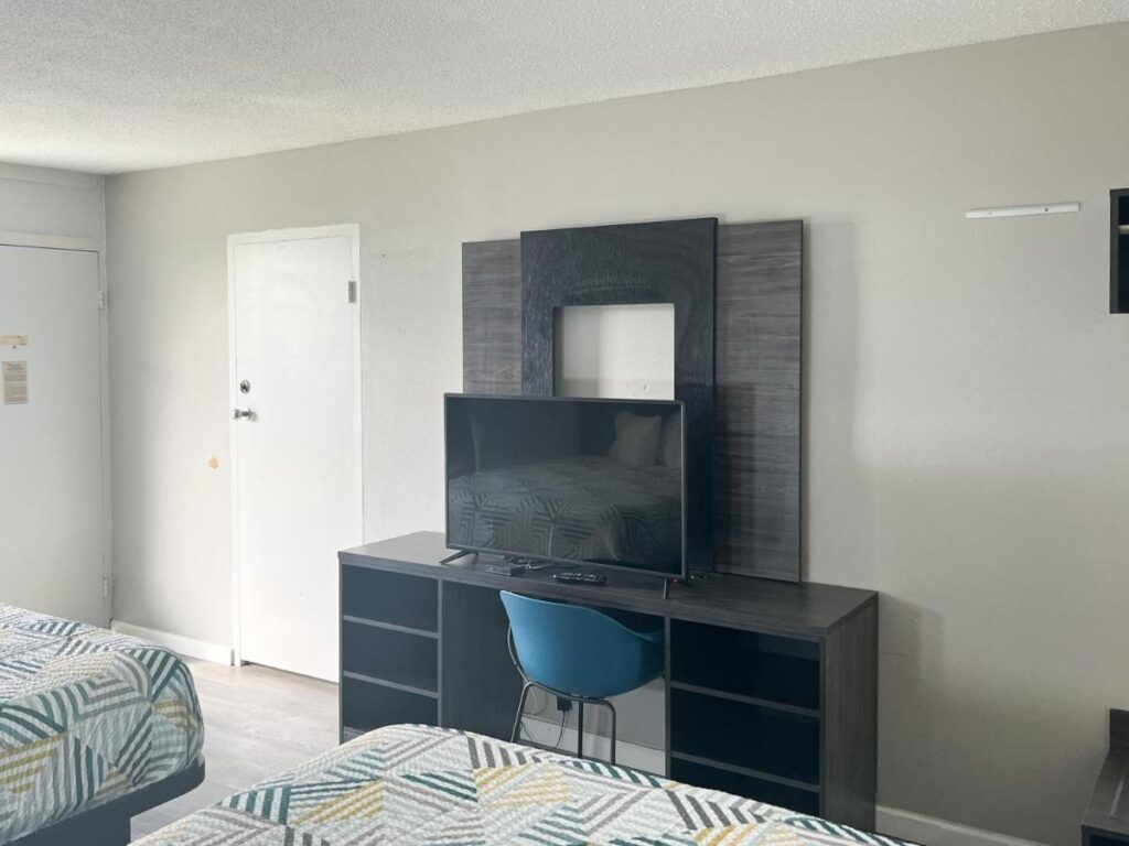 Motel 6 Lugoff, SC - Image 3