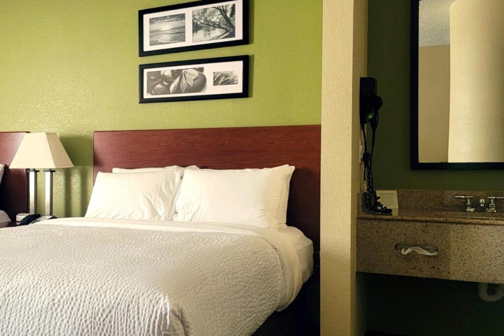 Sleep Inn Near Ft Jackson - Image 4