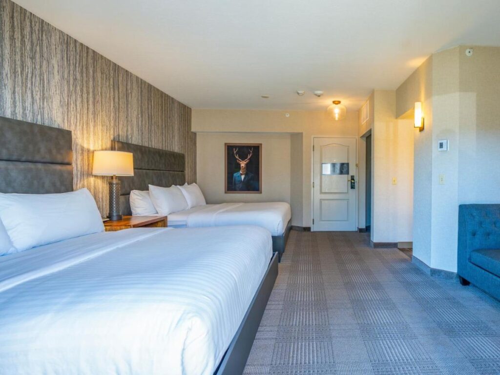 Cherry Valley Hotel - Image 5