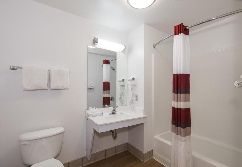Red Roof Inn Columbus - Hebron - Image 4