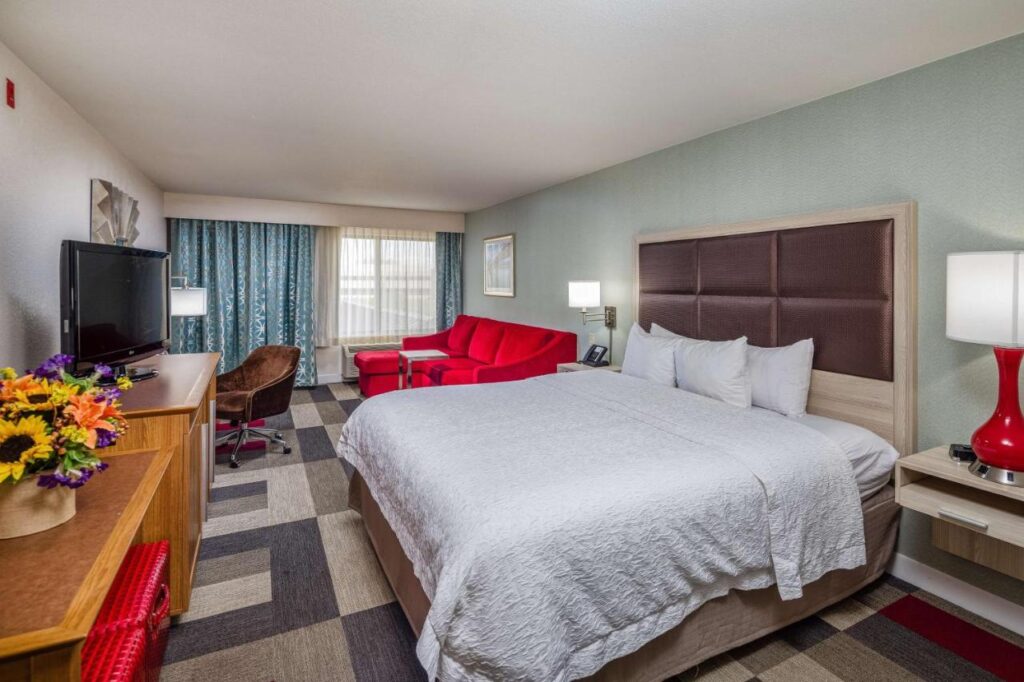 Hampton Inn San Francisco Airport - Image 4