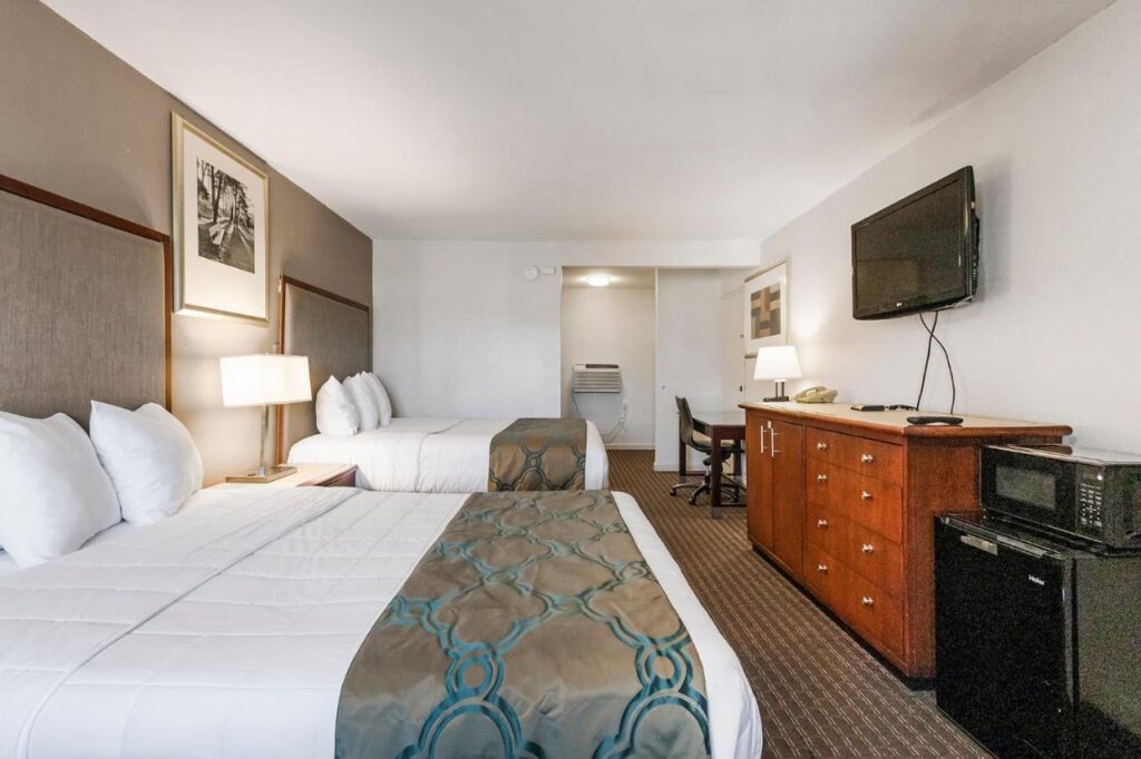 Heritage Inn Express Hayward - Image 2