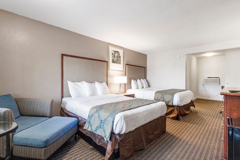 Heritage Inn Express Hayward - Image 6