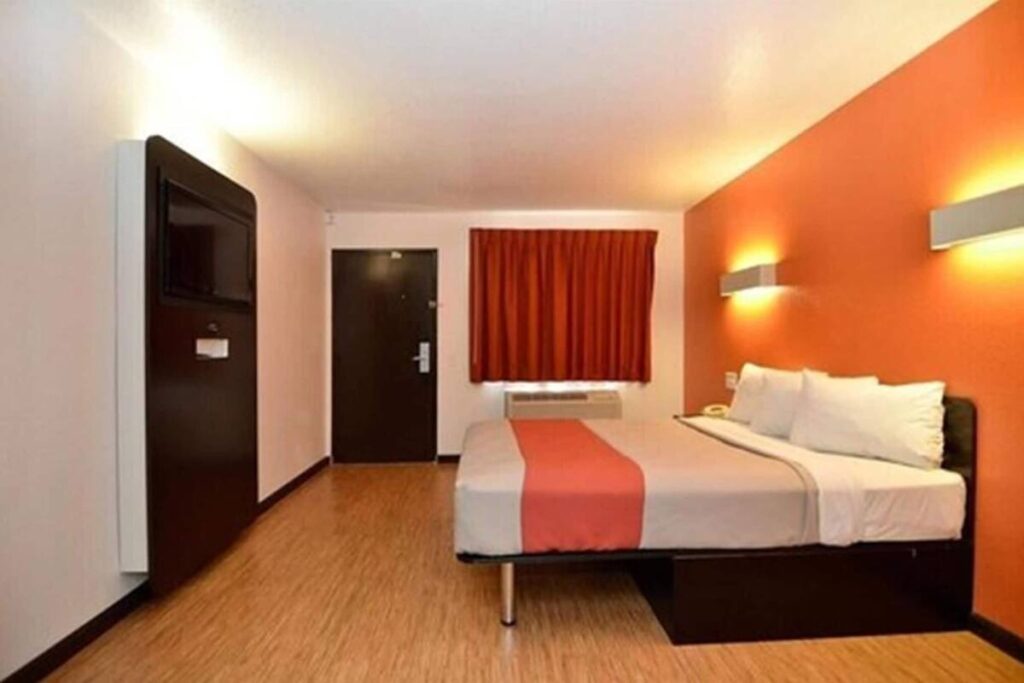 Motel 6-Fairfield, CA - Napa Valley - Image 5