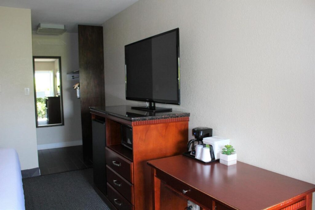 Rodeway Inn South San Francisco Airport - Image 3