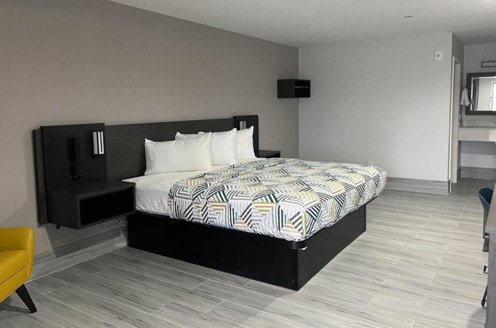 Motel 6 Aransas Pass TX - Image 2
