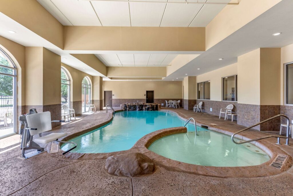 Comfort Suites Frisco - Image 5