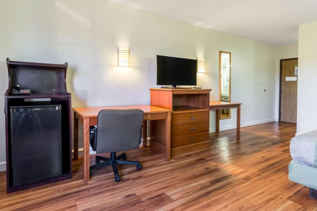 Motel 6-Springfield, OH - Image 5