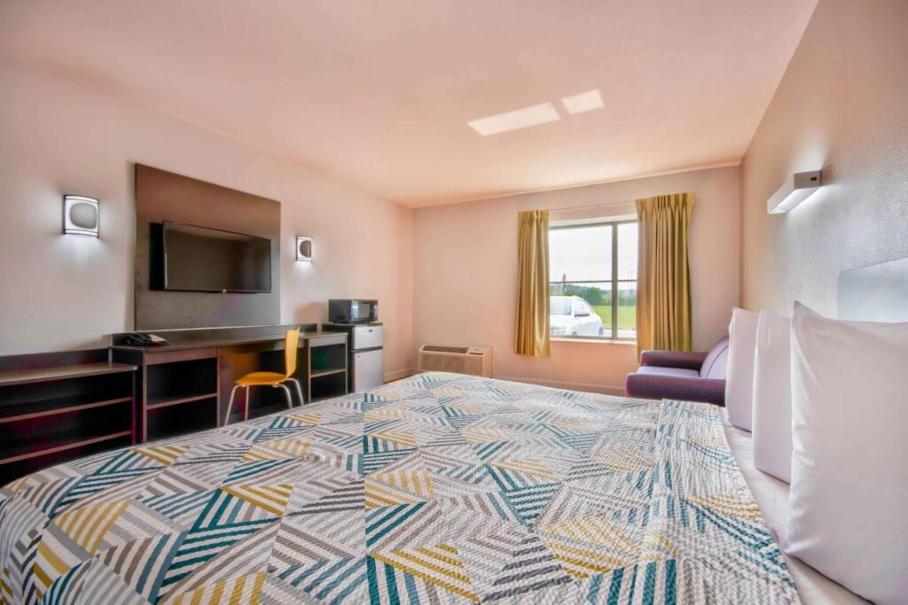 Motel 6-Springfield, OH - Image 6