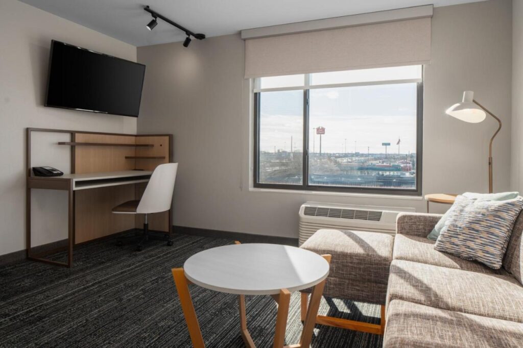 TownePlace Suites by Marriott Sidney - Image 5