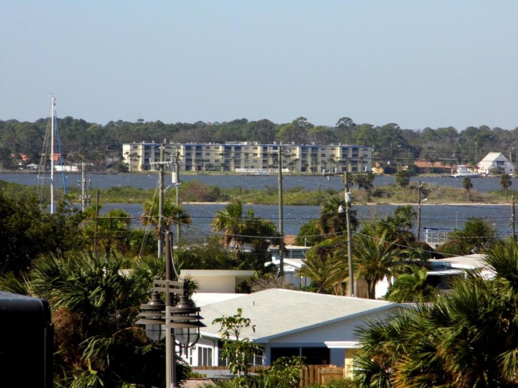 Beachside Hotel - Image 1