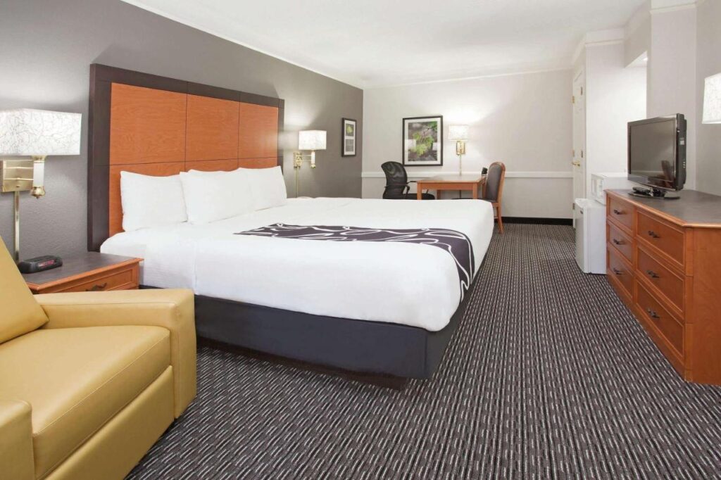 La Quinta Inn by Wyndham Denver Golden - Image 4