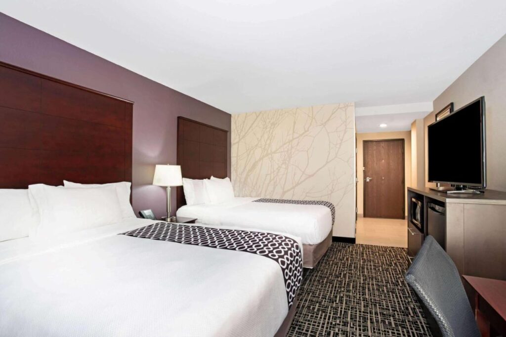 La Quinta Inn & Suites by Wyndham Denver Aurora Medical - Image 6