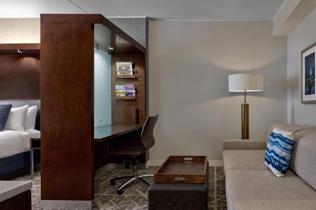 SpringHill Suites by Marriott Denver Downtown - Image 5