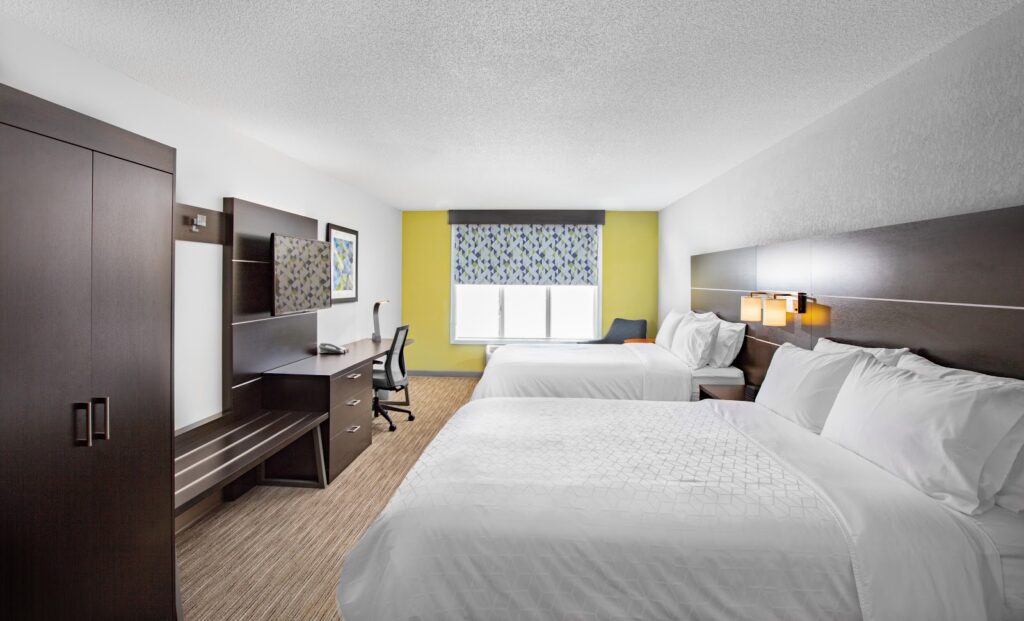 Holiday Inn Express Hotel & Suites Altoona-Des Moines by IHG - Image 6