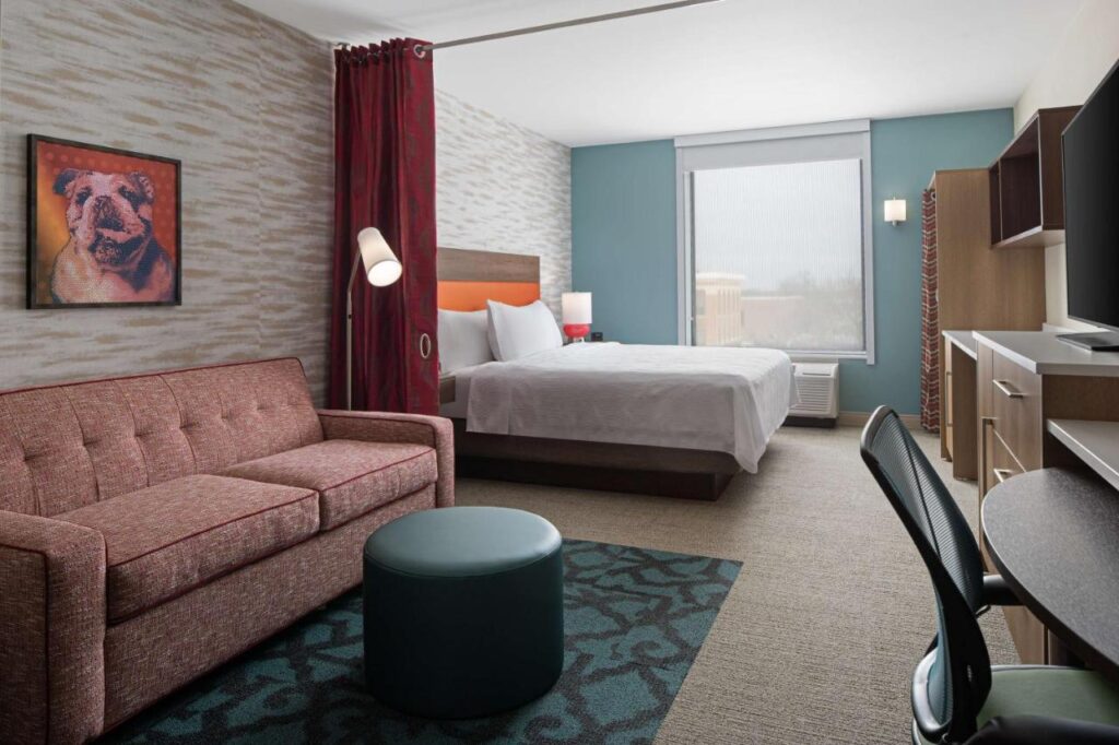 Home2 Suites by Hilton Des Moines at Drake University - Image 3
