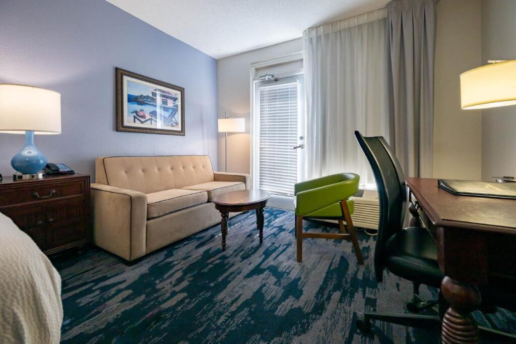 SummerPlace Inn - Image 2