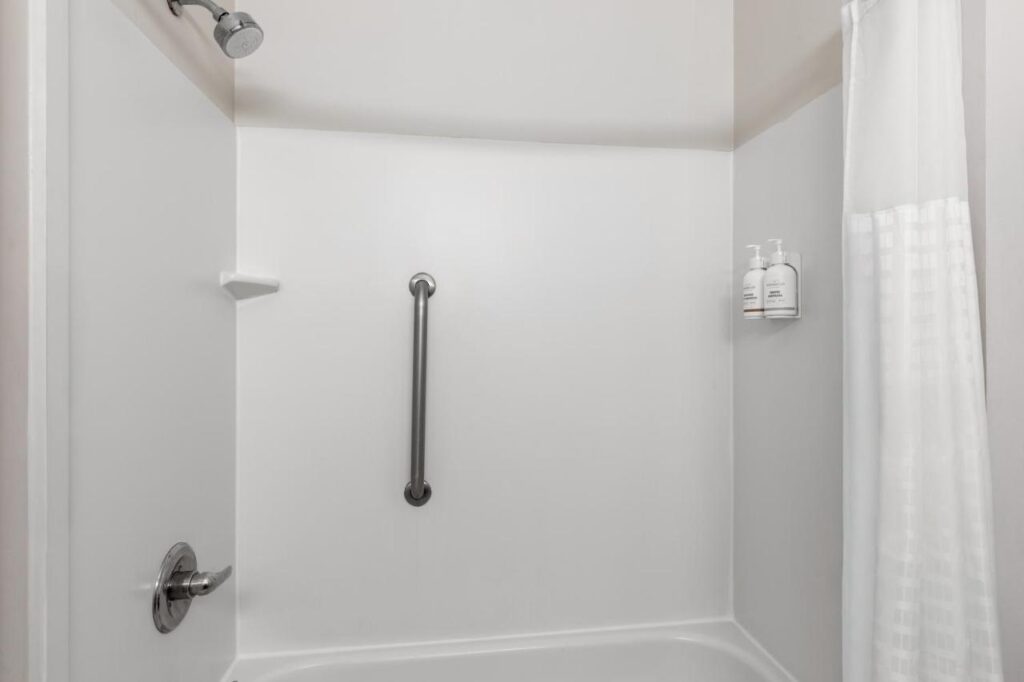 Wingate by Wyndham Destin - Image 4