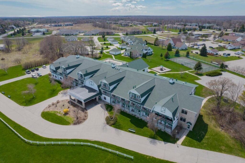 Birchwood Lodge - Image 1