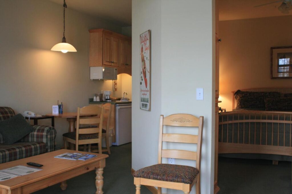 Birchwood Lodge - Image 2