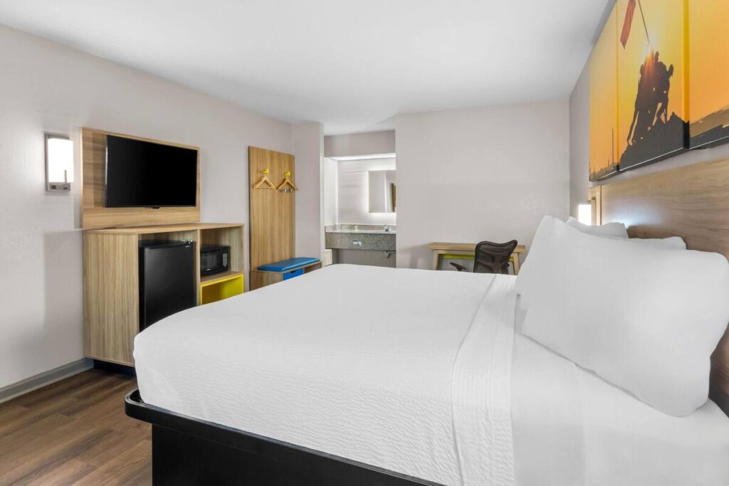 Days Inn by Wyndham Enterprise - Image 1
