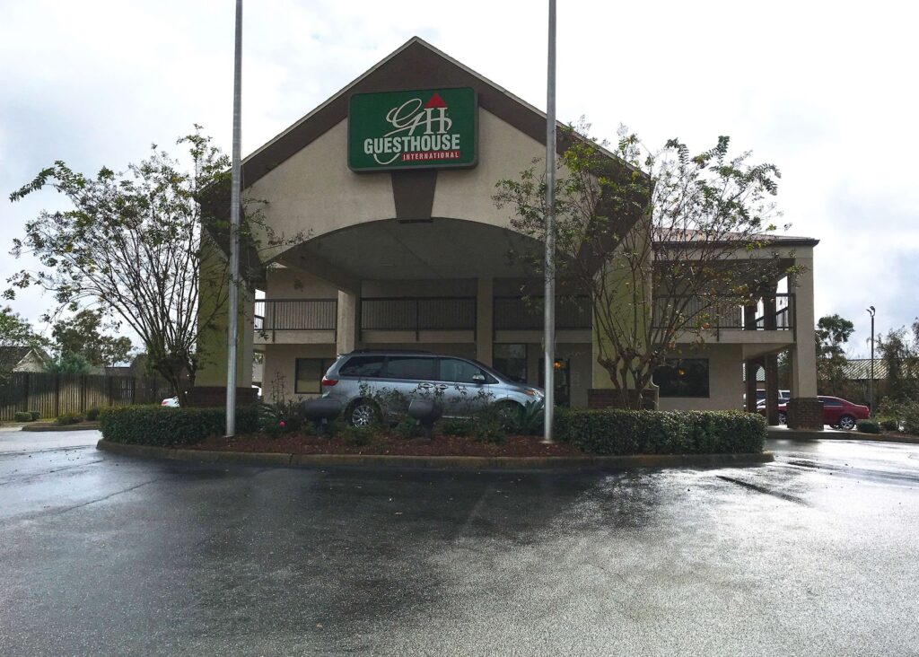GuestHouse Inn Dothan - Image 5