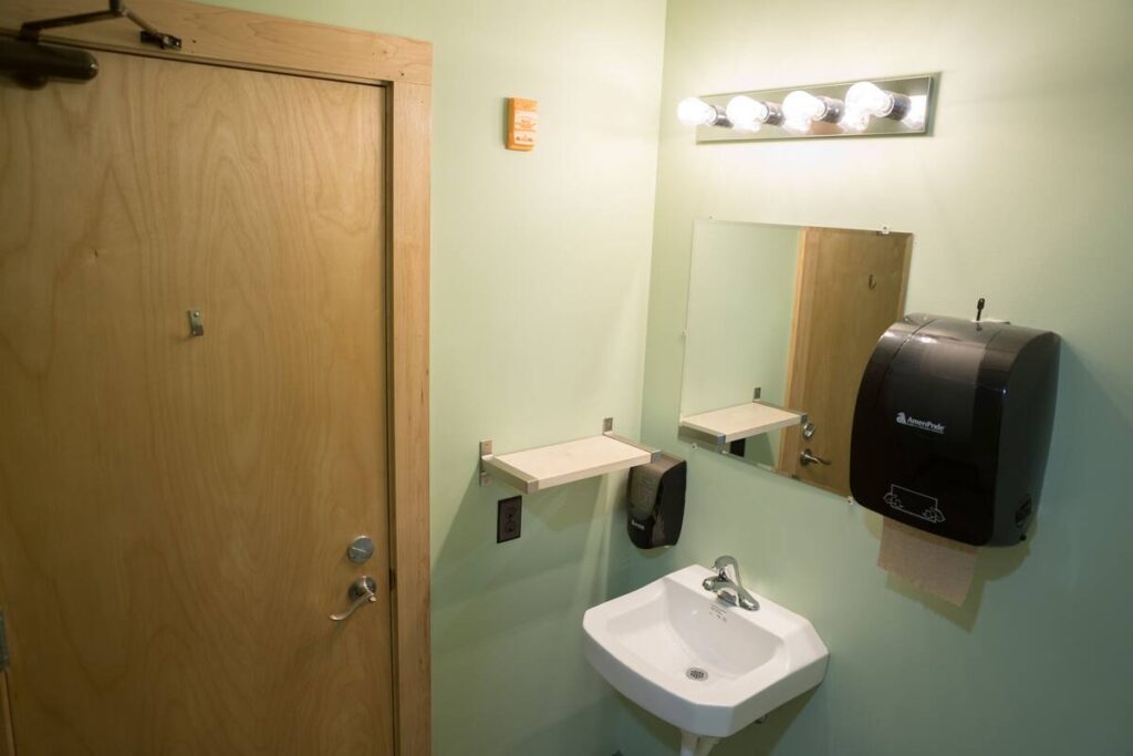 Hostel du Nord - Image 4