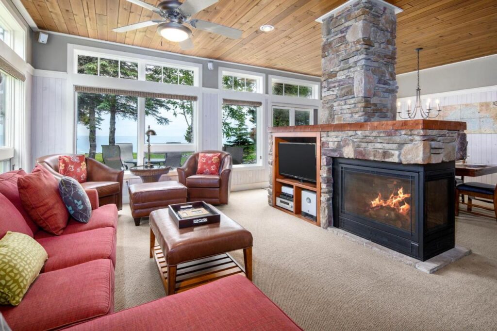Larsmont Cottages - Image 1