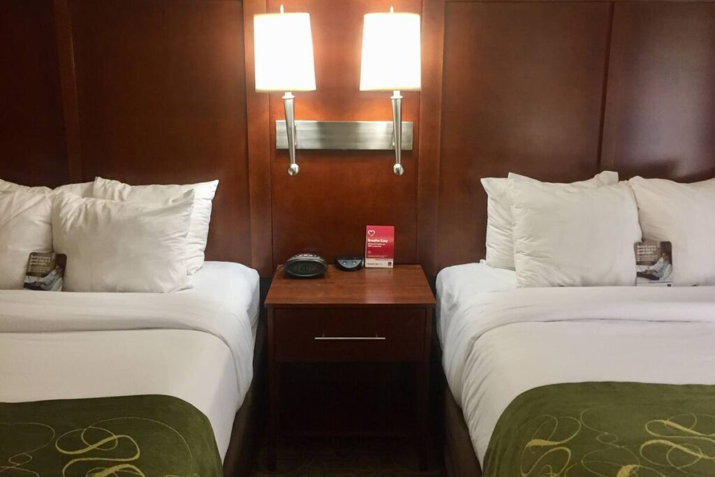 Comfort Suites Regency Park - Image 6