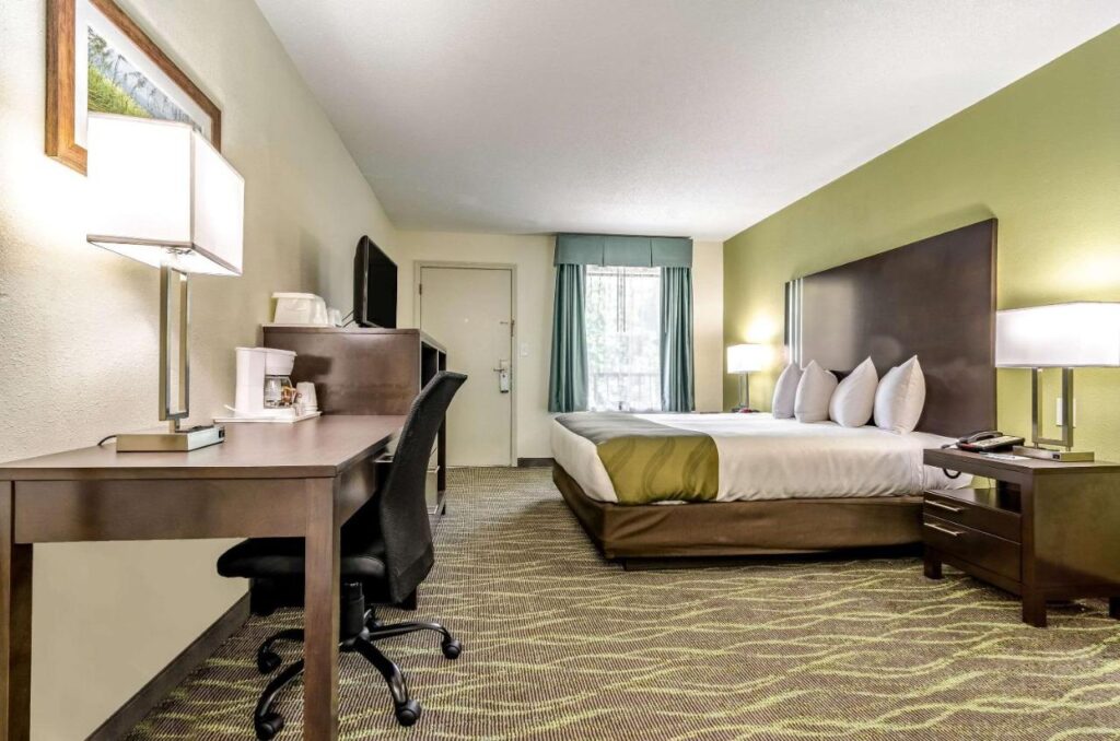 Quality Inn & Suites Creedmor - Butner - Image 6