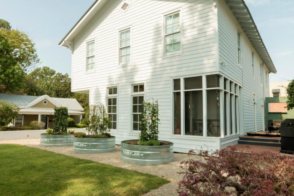 THE STORE - Image 1