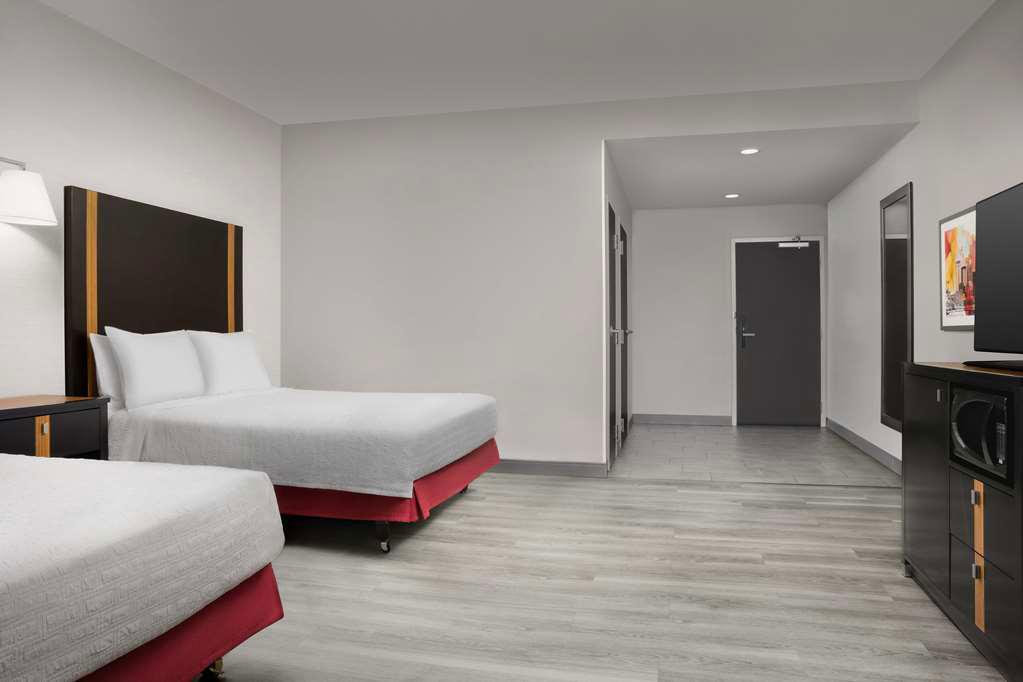 Hampton Inn & Suites El Paso/East - Image 6