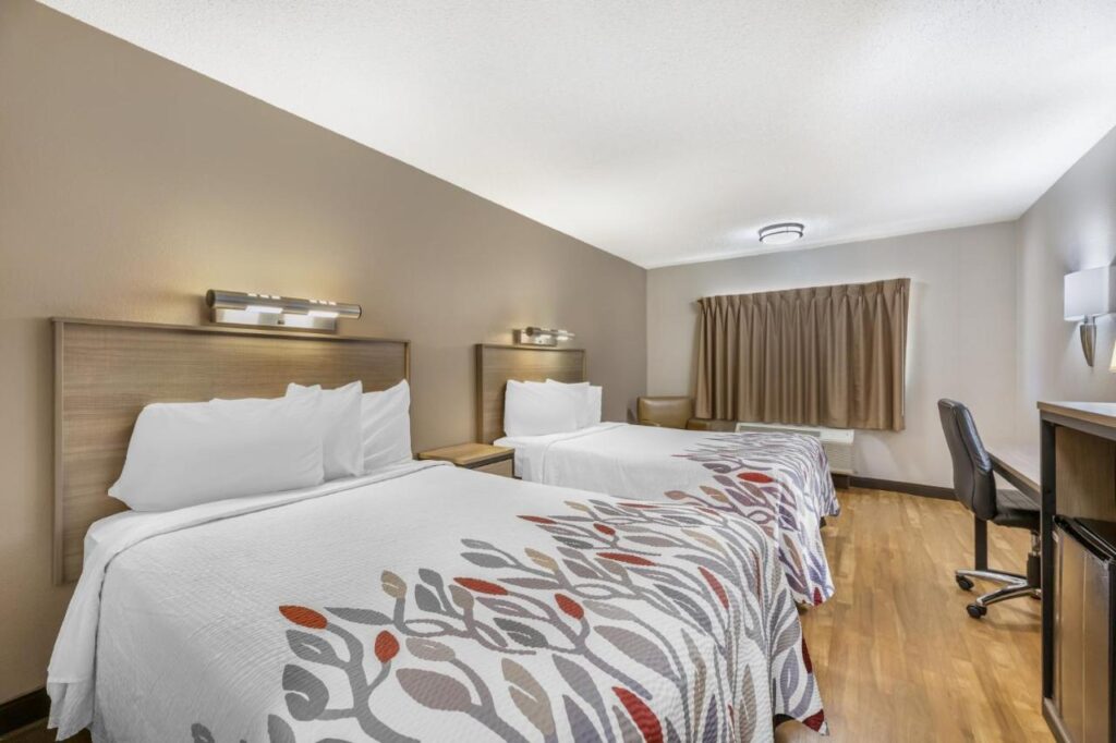 Red Roof Inn Erie – I-90 - Image 4