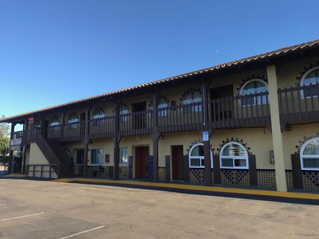 Hacienda Motel - Image 1