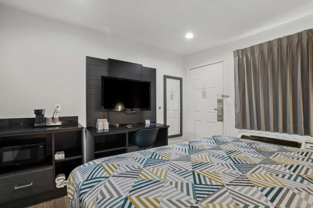 Suites Escondido CA - Image 2