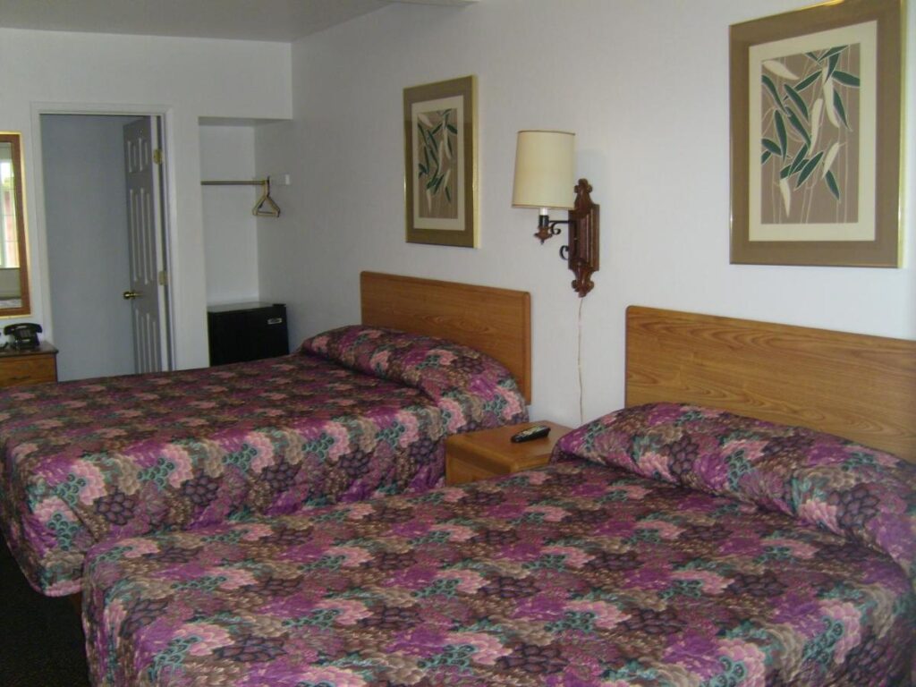 Cascade City Center Motel - Image 1